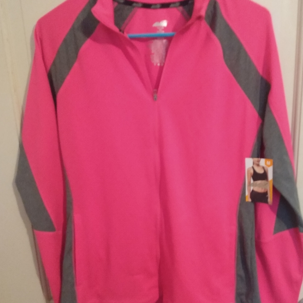 Athletic shirt